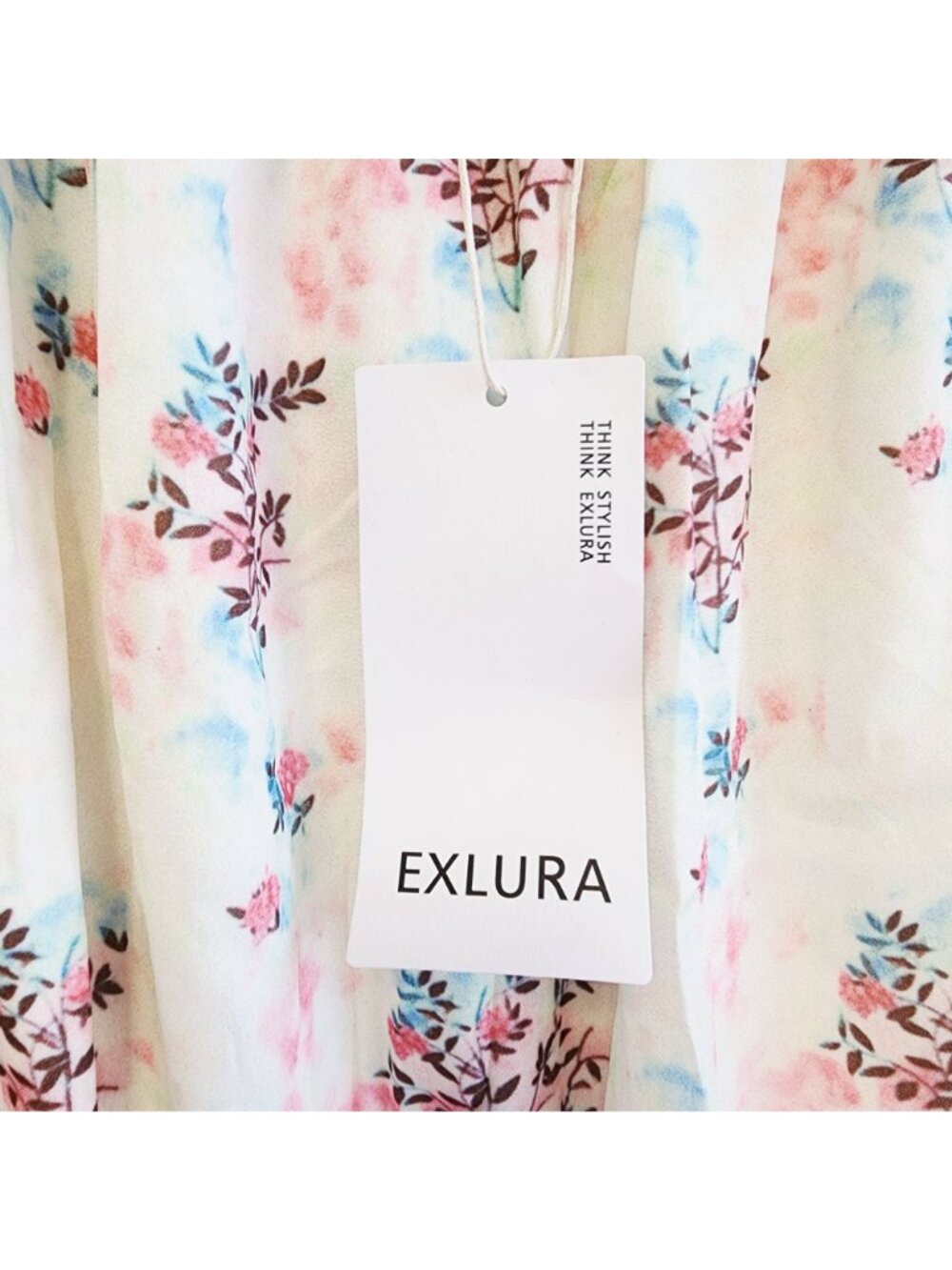 Floral Off-Shoulder Short Romper Exlura Elastic Waist White Womens Size XL - Picture 3 of 7